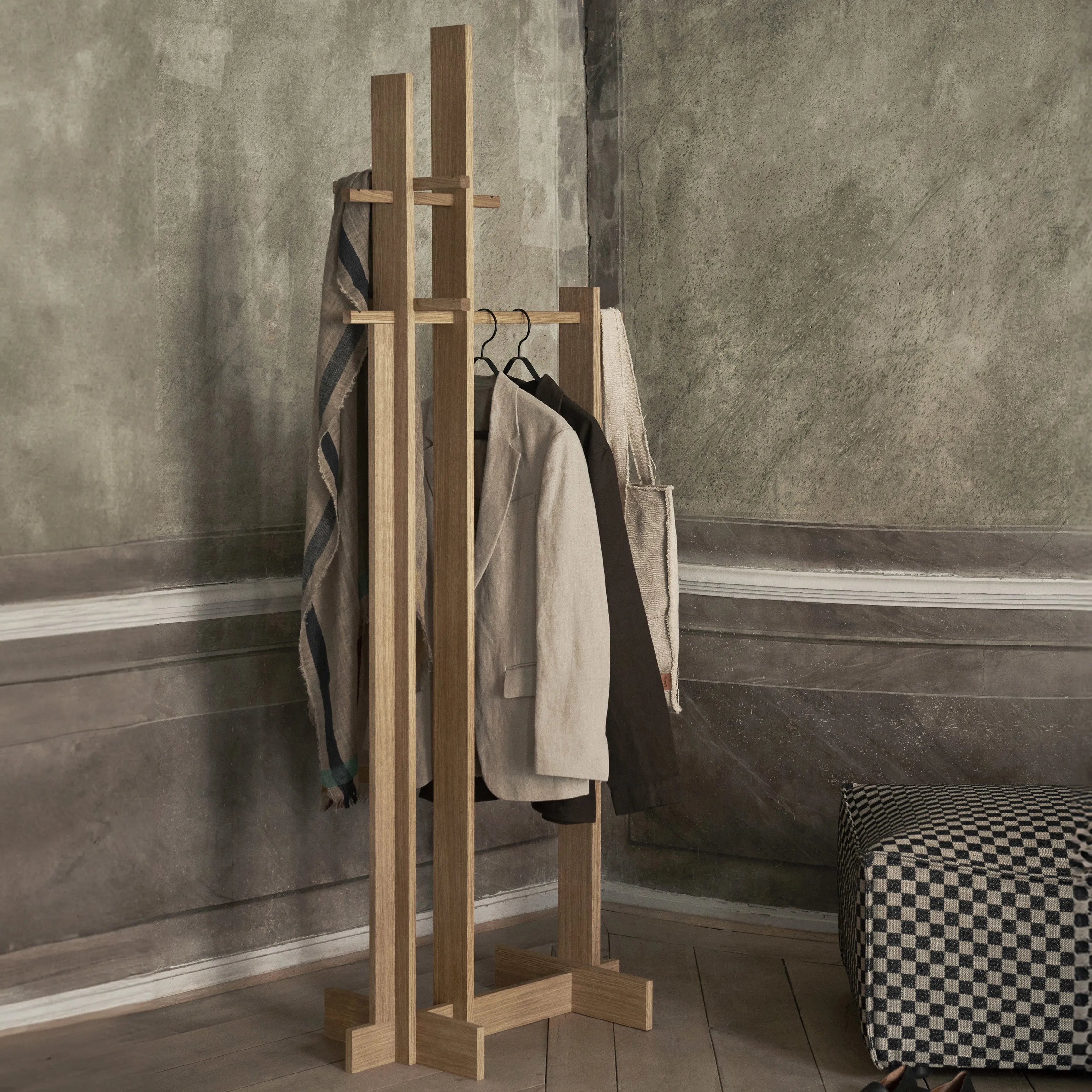 Bridge Clothes Stand