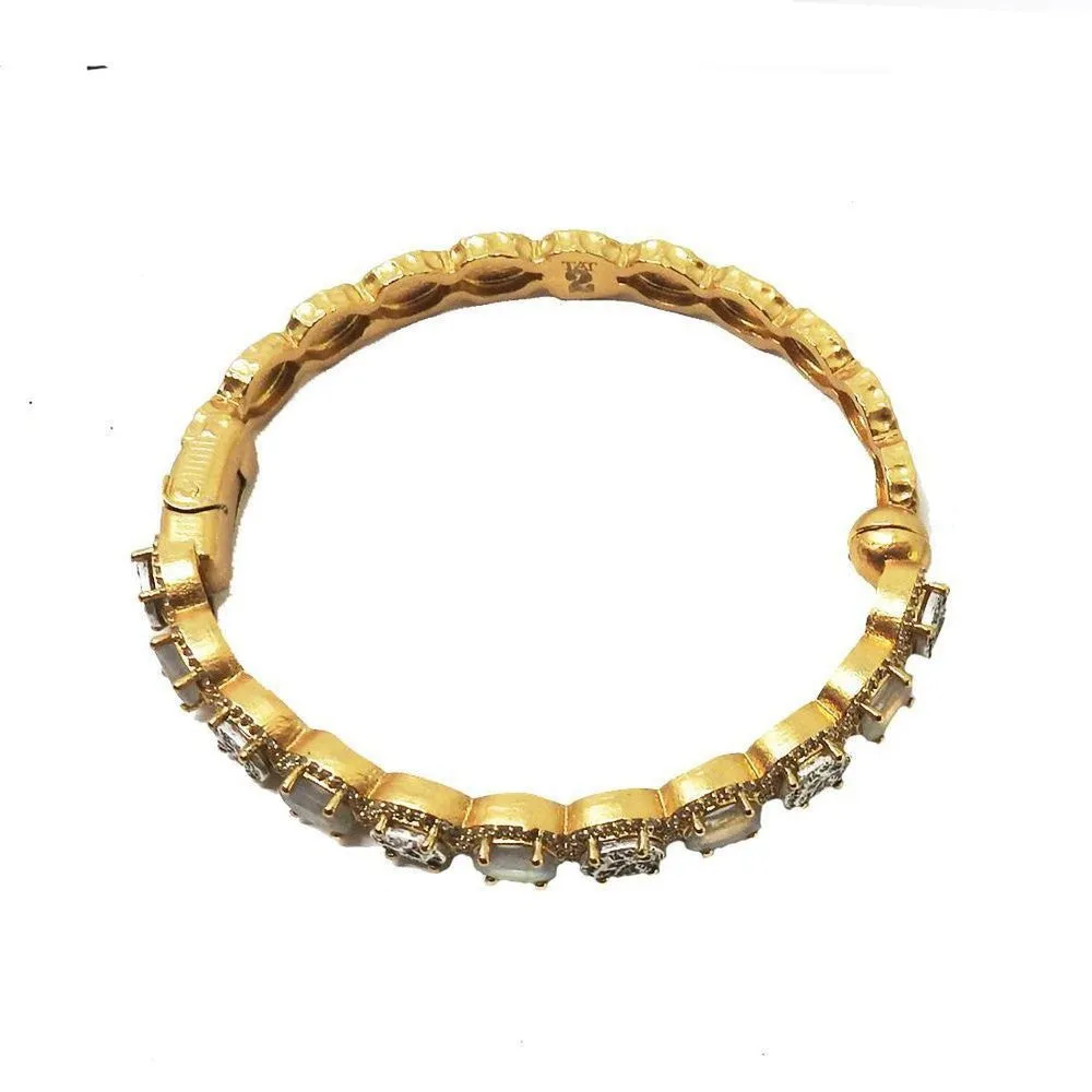 Gold Hati Hinged Bangle Bracelet