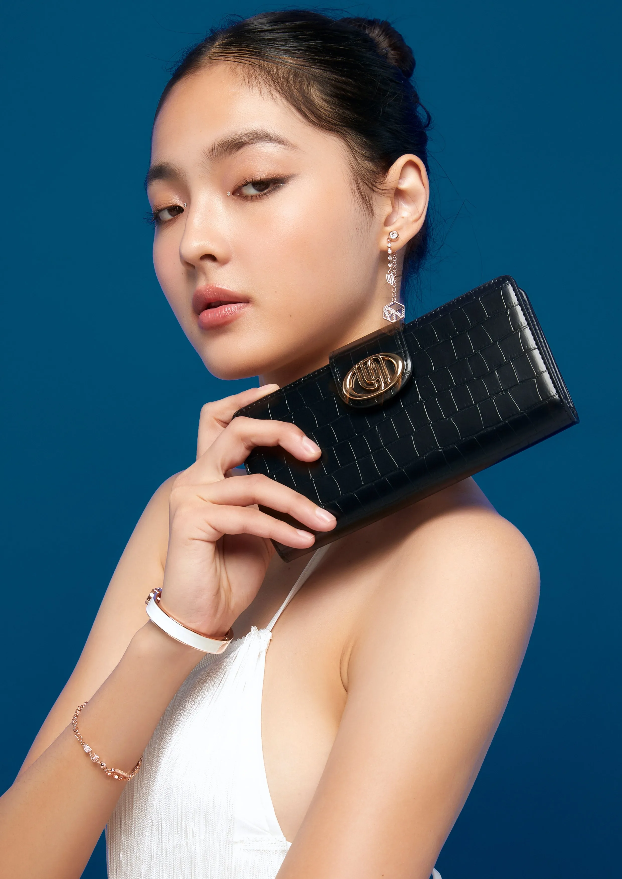 Neola Infnite Long Wallet Black
