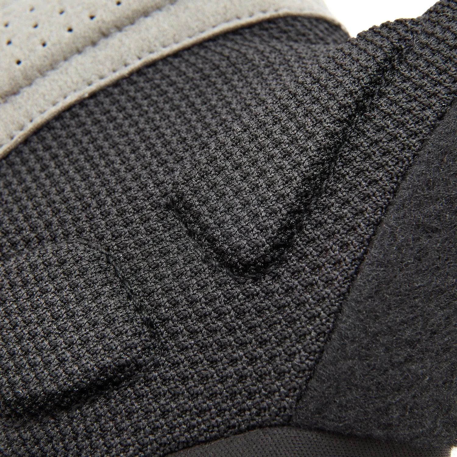 Reebok Fitness Gloves in Black